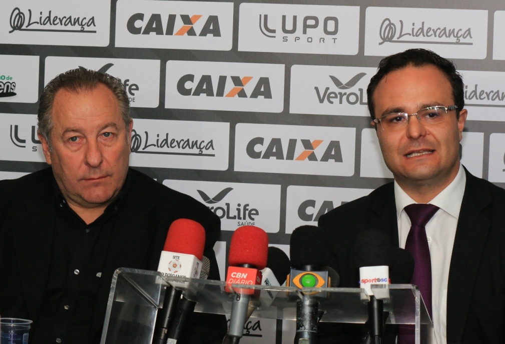 Presidente do Figueirense, Wilfredo Brillinger, e o diretor jurídico do clube, Ricardo Cordeiro (Foto: assessoria)