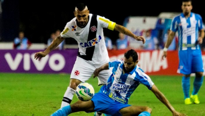 Avaí perdeu para o Vasco na noite de quarta-feira (Foto: Paulo Fernandes/Assessoria