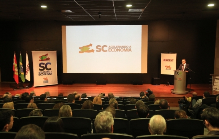 Governo catarinense disponibiliza R$ 55 milhões a microempreendedores